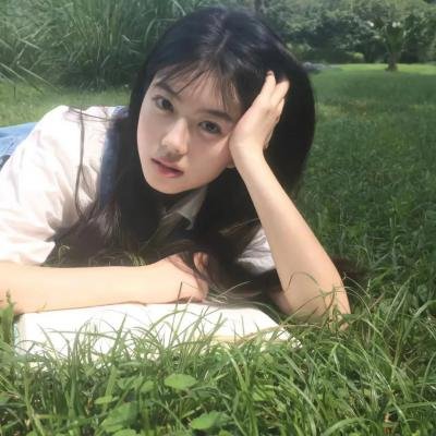持摄像机的人
